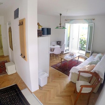 Guest House Villa Kosa 비엘라 외부 사진