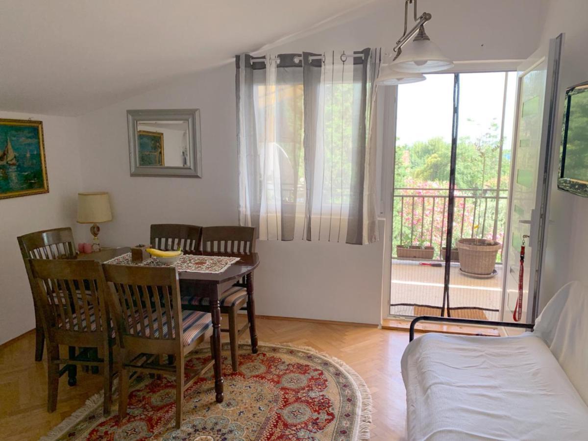 Guest House Villa Kosa 비엘라 외부 사진