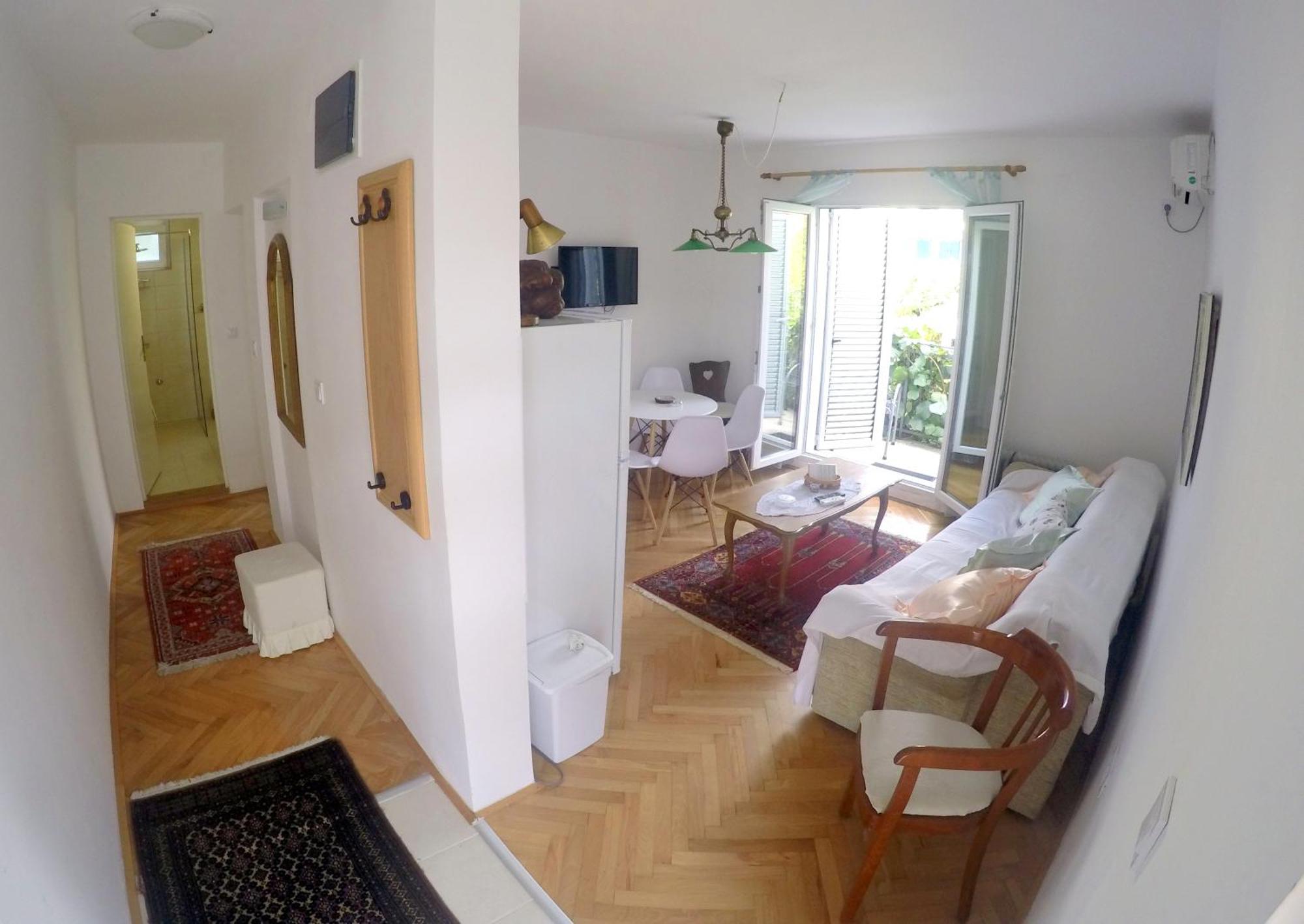 Guest House Villa Kosa 비엘라 외부 사진