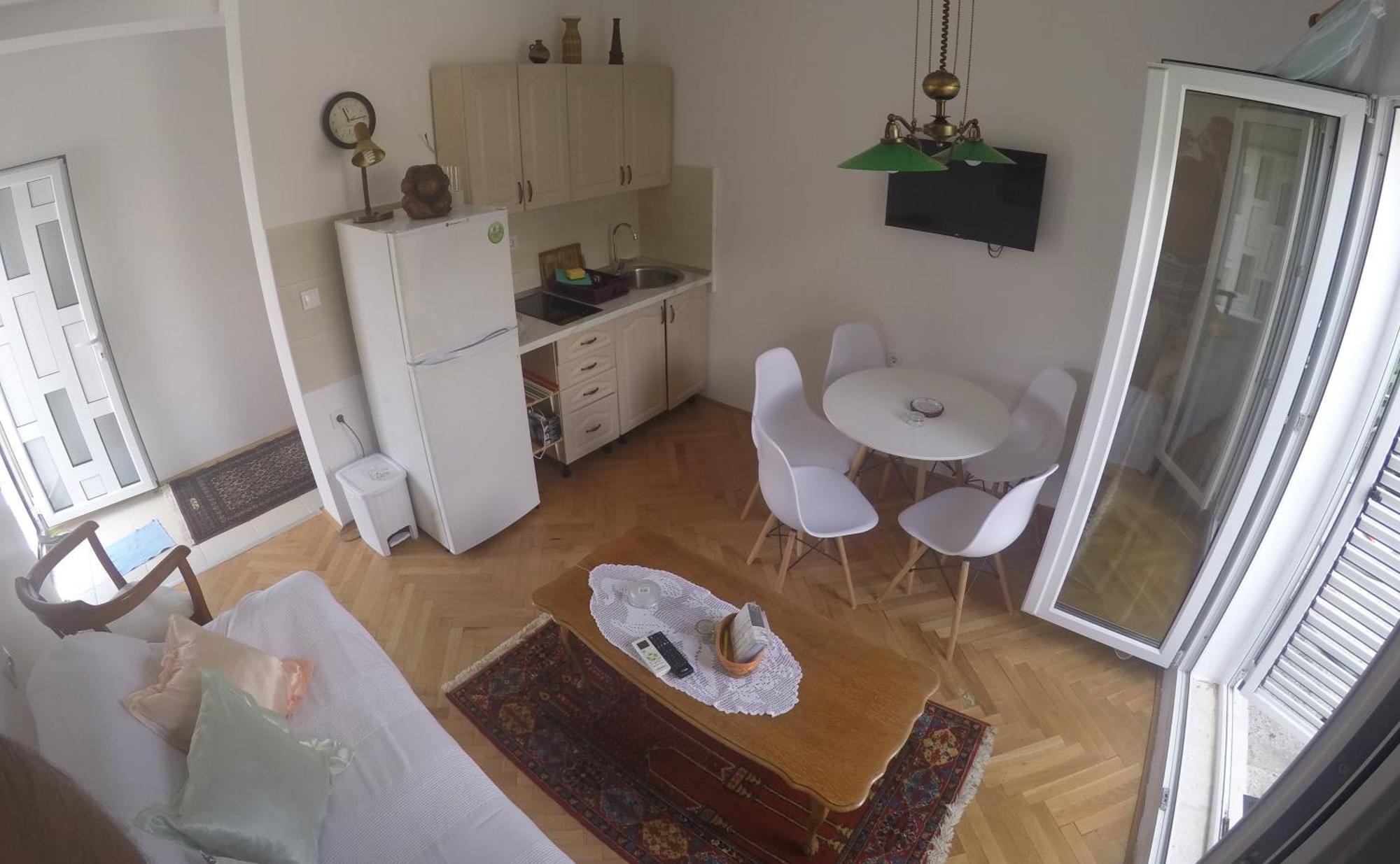 Guest House Villa Kosa 비엘라 외부 사진